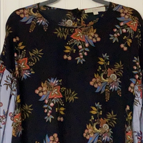 LOFT Black Floral Blouse - Picture 2 of 6
